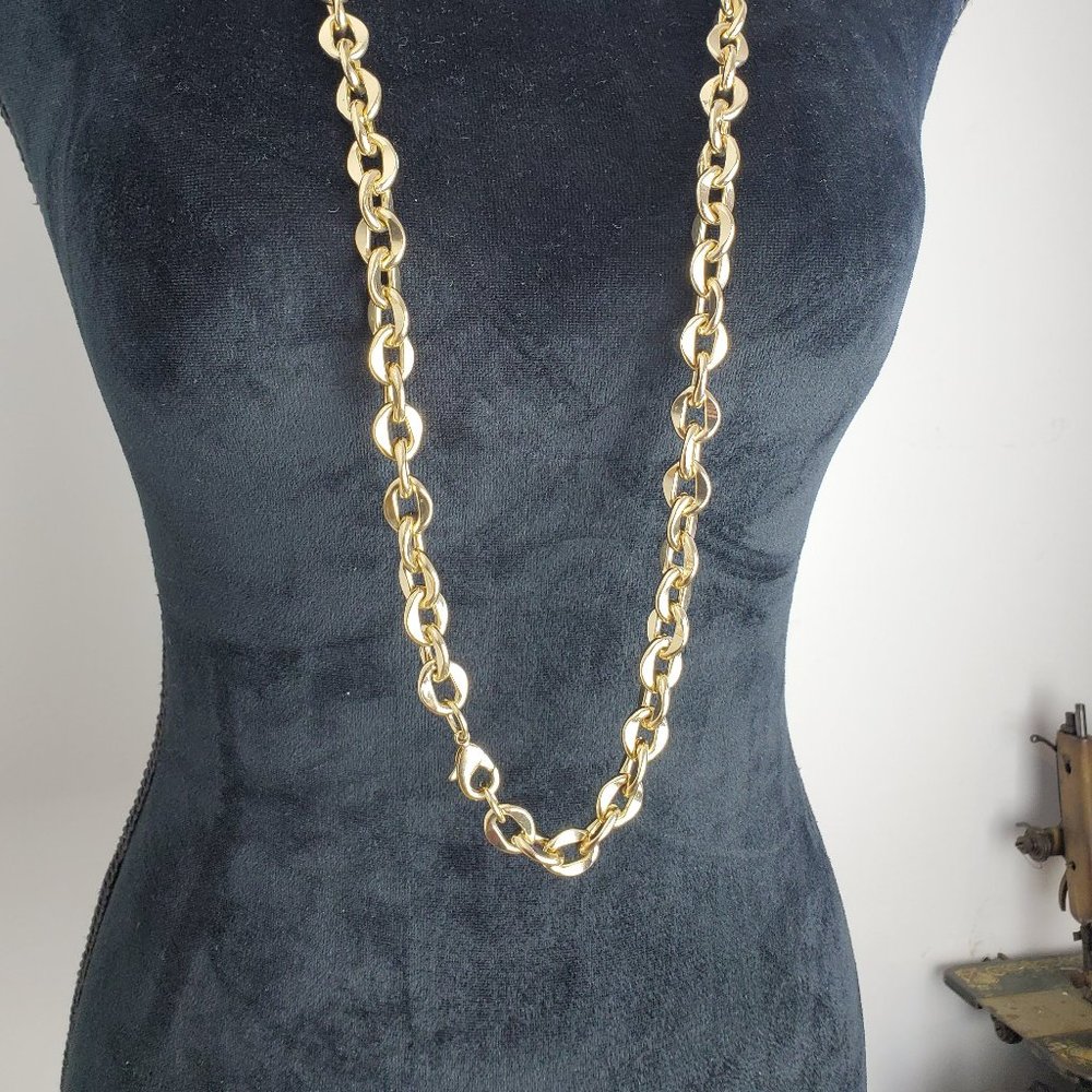 Gold Toned Link Necklace 🤩 - Picture 6 of 8